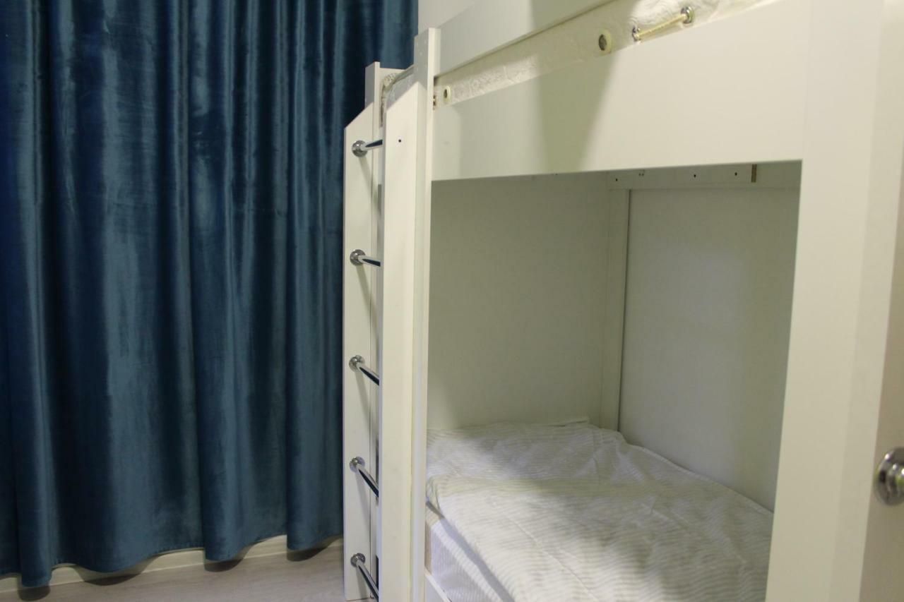 Park Hostel אוש מראה חיצוני תמונה