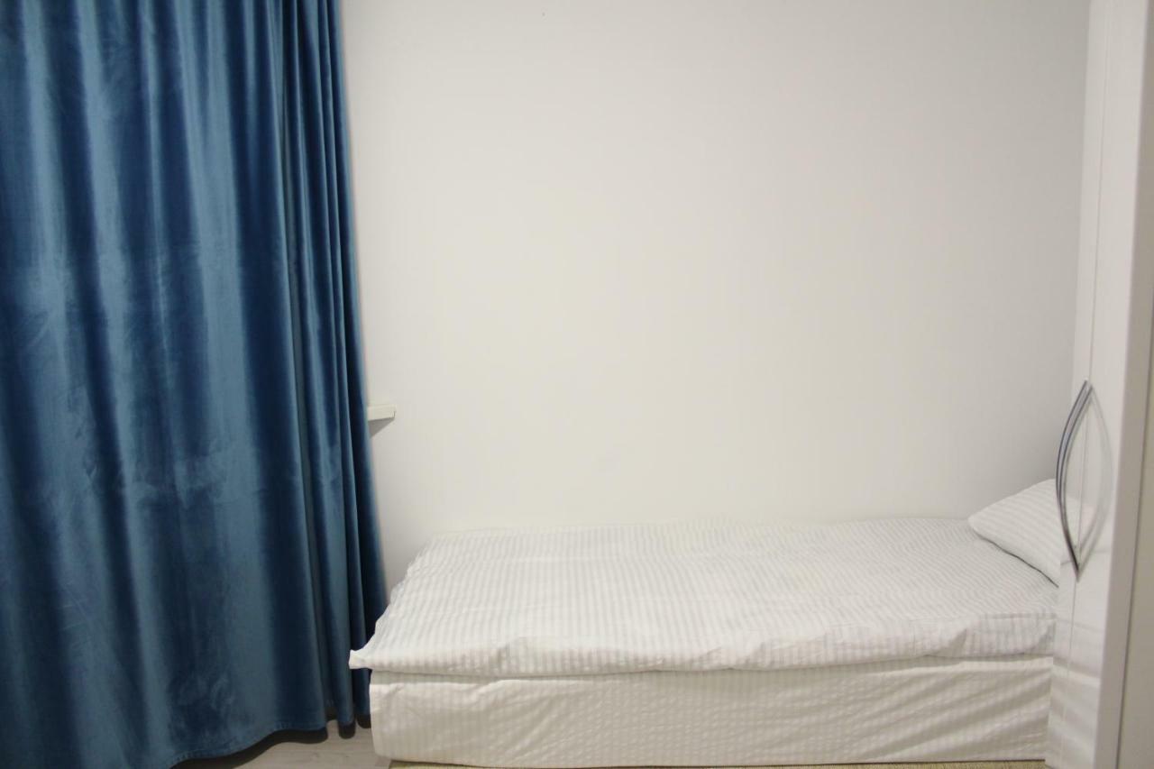 Park Hostel אוש מראה חיצוני תמונה