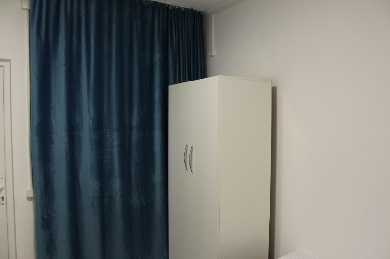 Park Hostel אוש מראה חיצוני תמונה