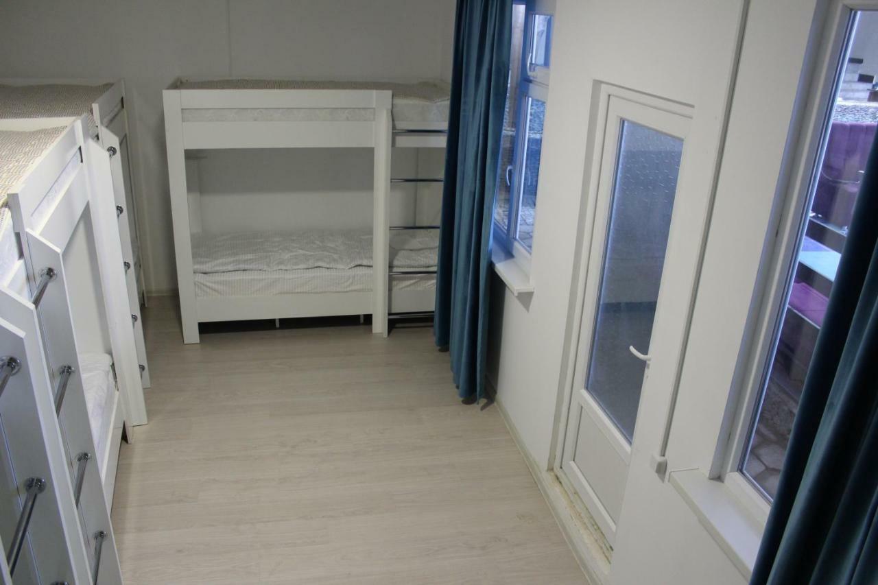 Park Hostel אוש מראה חיצוני תמונה