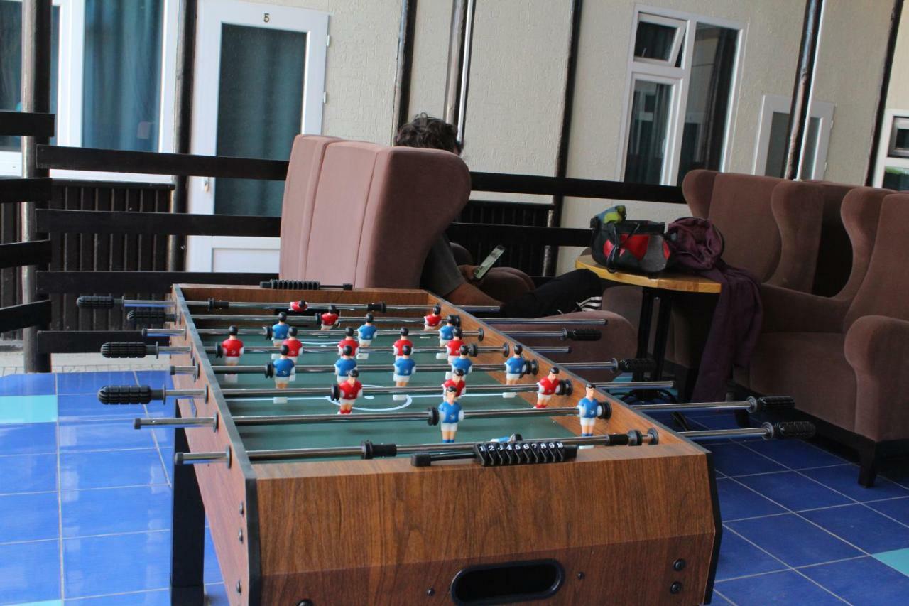 Park Hostel אוש מראה חיצוני תמונה